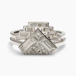 Hot Betsy & Iya Aurore ring