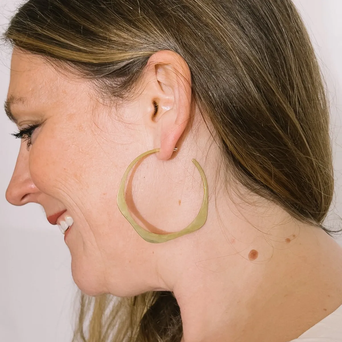 Online Betsy & Iya Doble hoop earrings