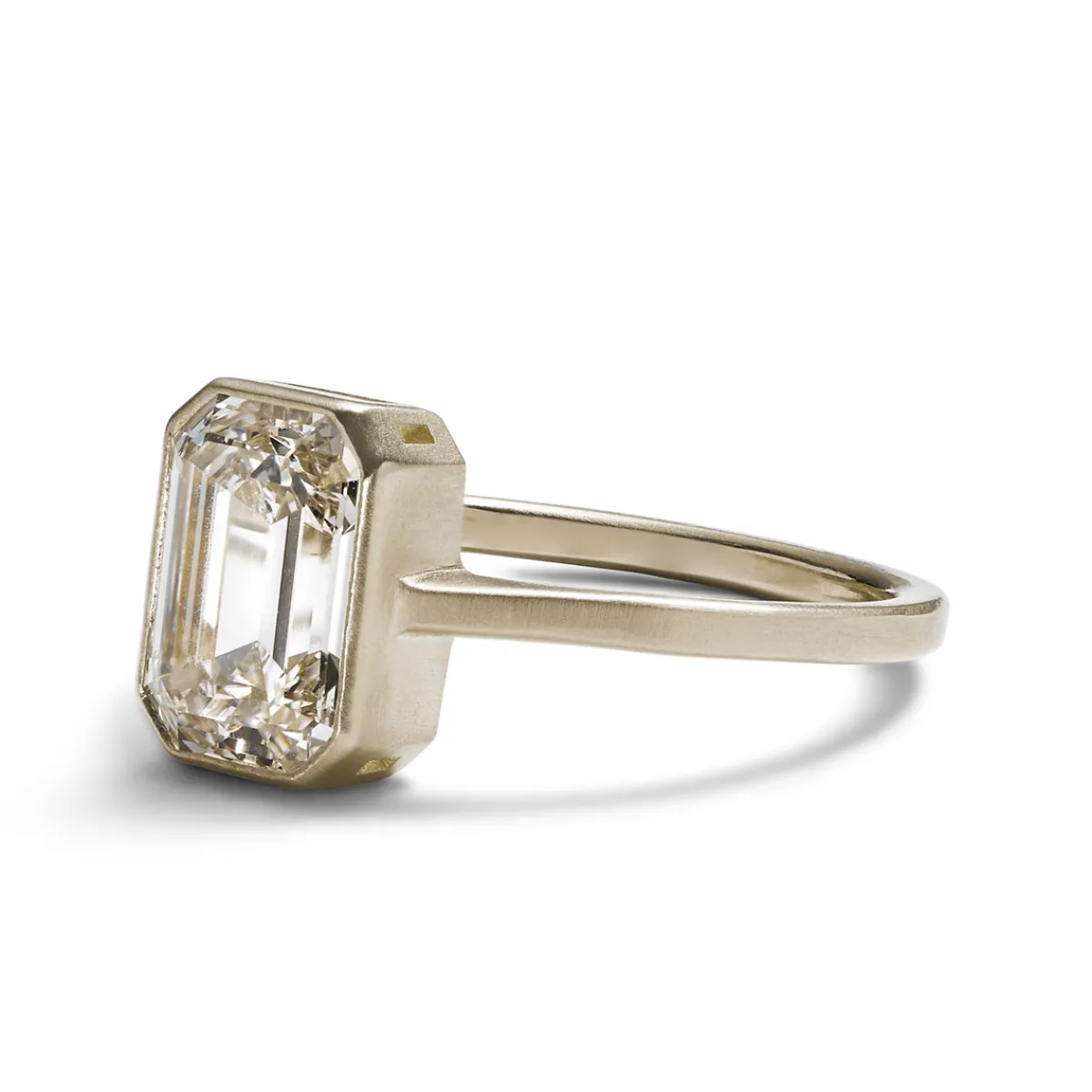 Clearance Betsy & Iya Honos Diamond ring