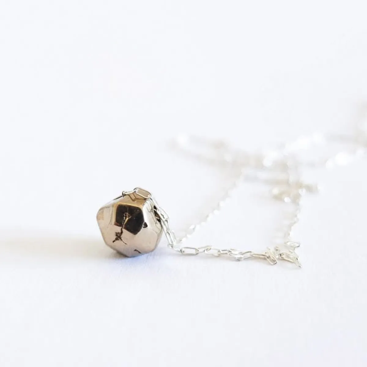 Fashion Betsy & Iya Im-Perfect Facet Necklace