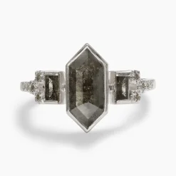 Hot Betsy & Iya Libero ring