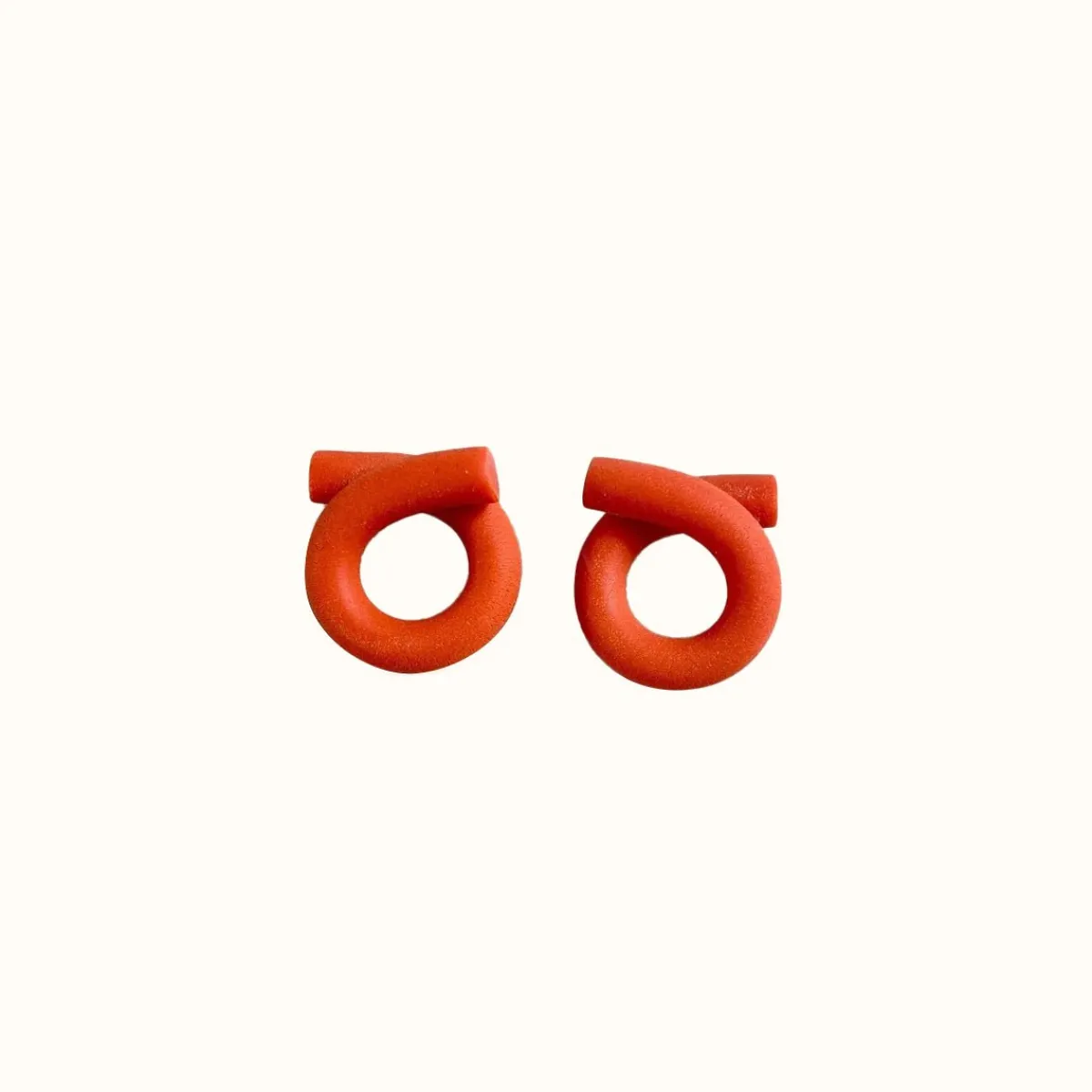 Online Betsy & Iya Medium Loop Earrings