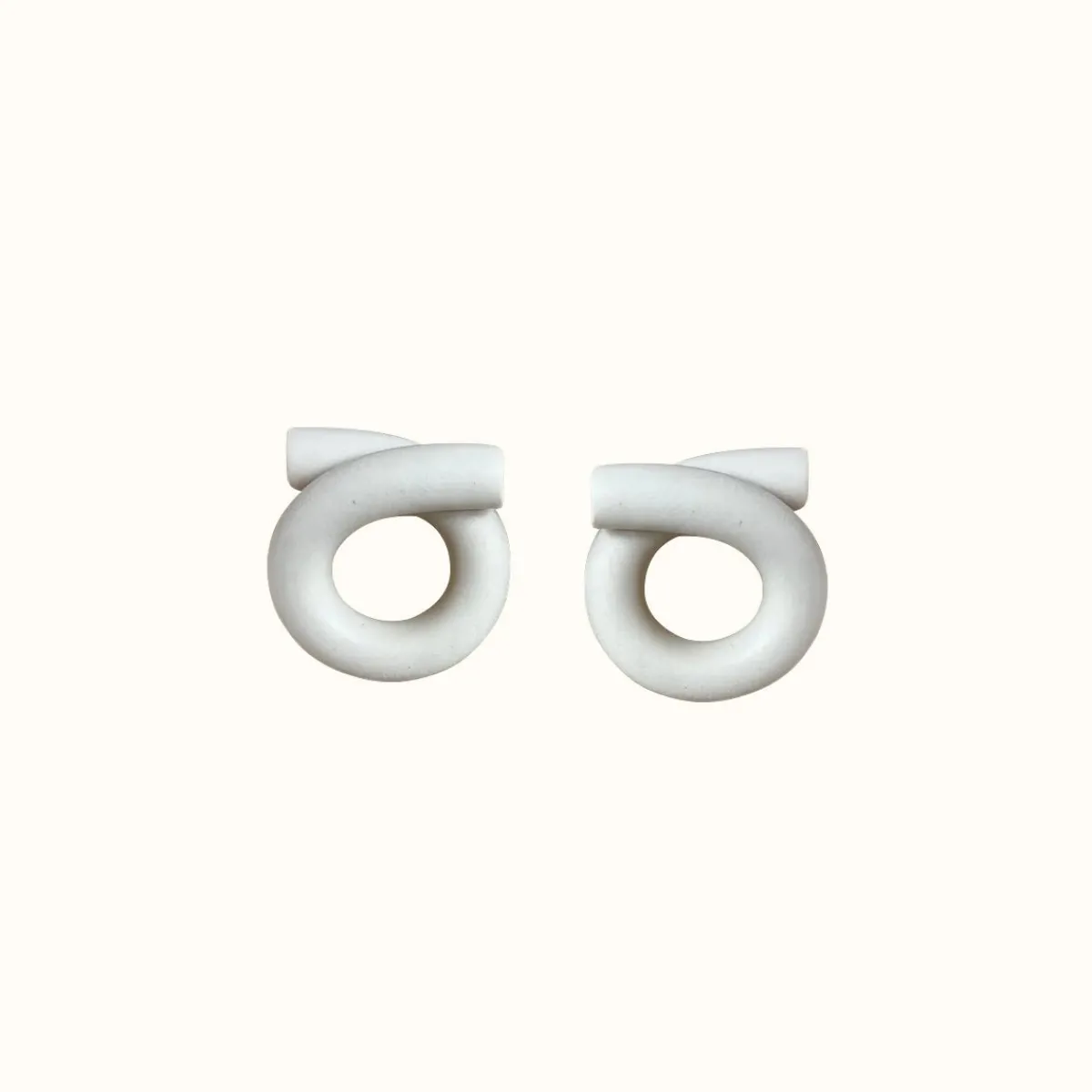 Online Betsy & Iya Medium Loop Earrings