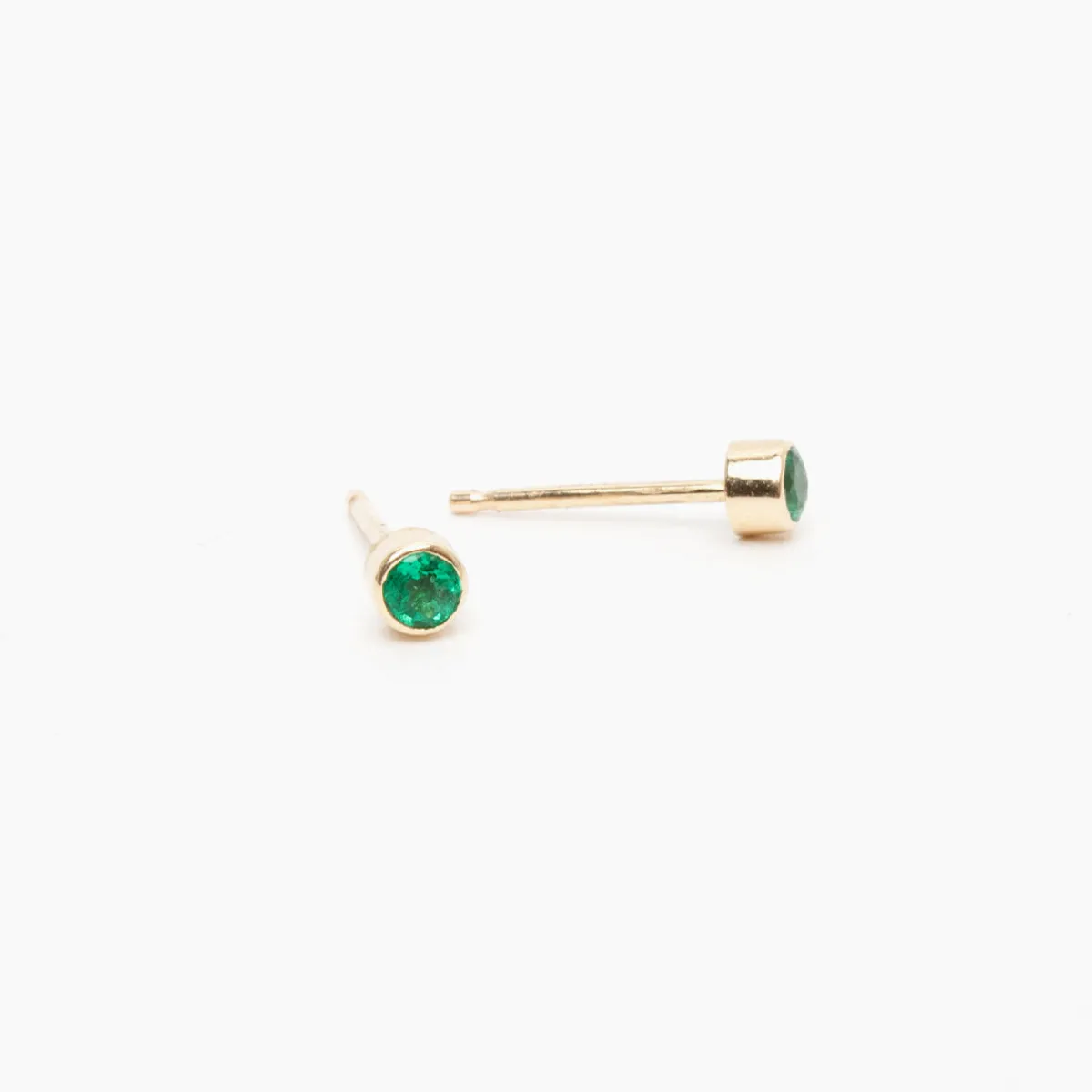 Discount Betsy & Iya Micro Stud Earrings