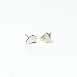 Online Betsy & Iya Mini Deco Shell Earrings