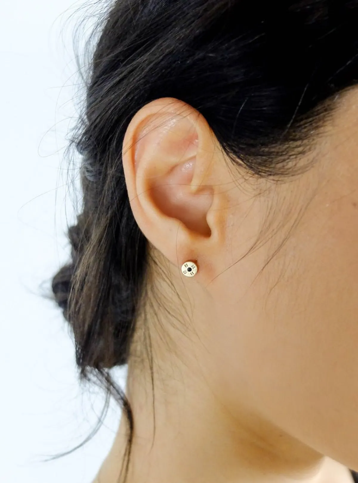 Best Betsy & Iya Mollis stud earrings