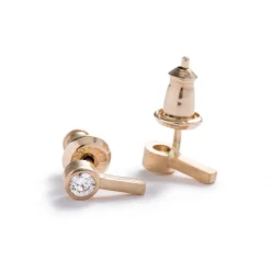 Discount Betsy & Iya Navvitas stud earrings