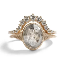 Fashion Betsy & Iya Nubis ring