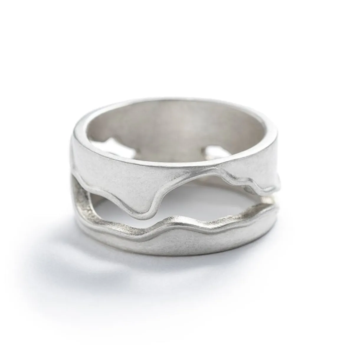 Fashion Betsy & Iya Recast Willamette ring
