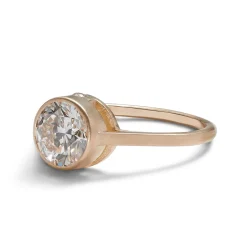 Hot Betsy & Iya Sano ring
