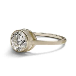 Hot Betsy & Iya Sano ring