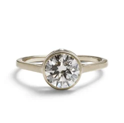 Hot Betsy & Iya Sano ring