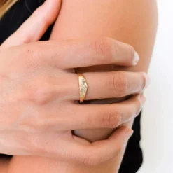 Fashion Betsy & Iya Spero Ring