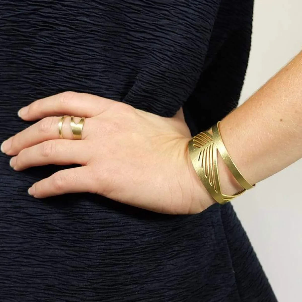 Best Betsy & Iya Tilikum Crossing Cuff Bracelet