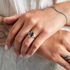 Fashion Betsy & Iya Veritas ring