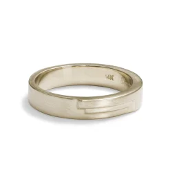 New Betsy & Iya Vitae ring