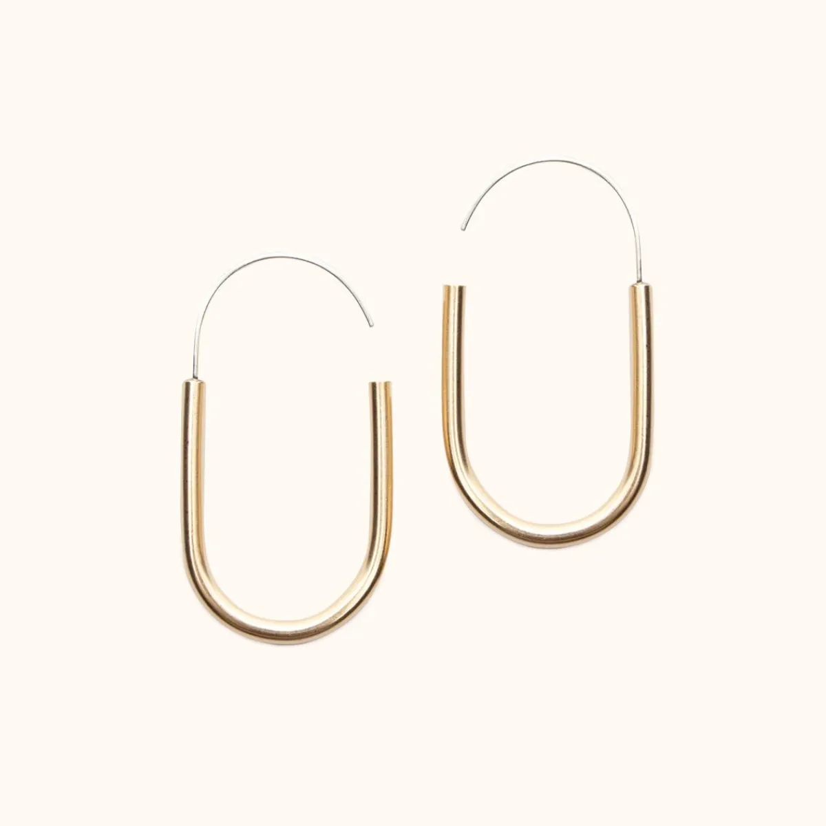 Fashion Betsy & Iya Vivida hoop earrings